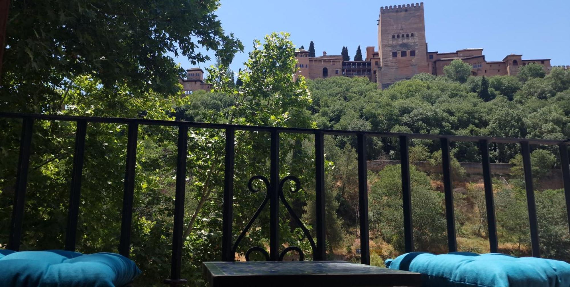 The Nasrid Palace From Your Bed ! Granada Exterior photo