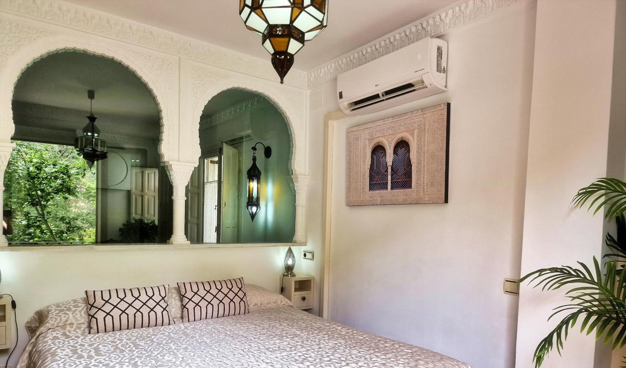 The Nasrid Palace From Your Bed ! Granada Exterior photo