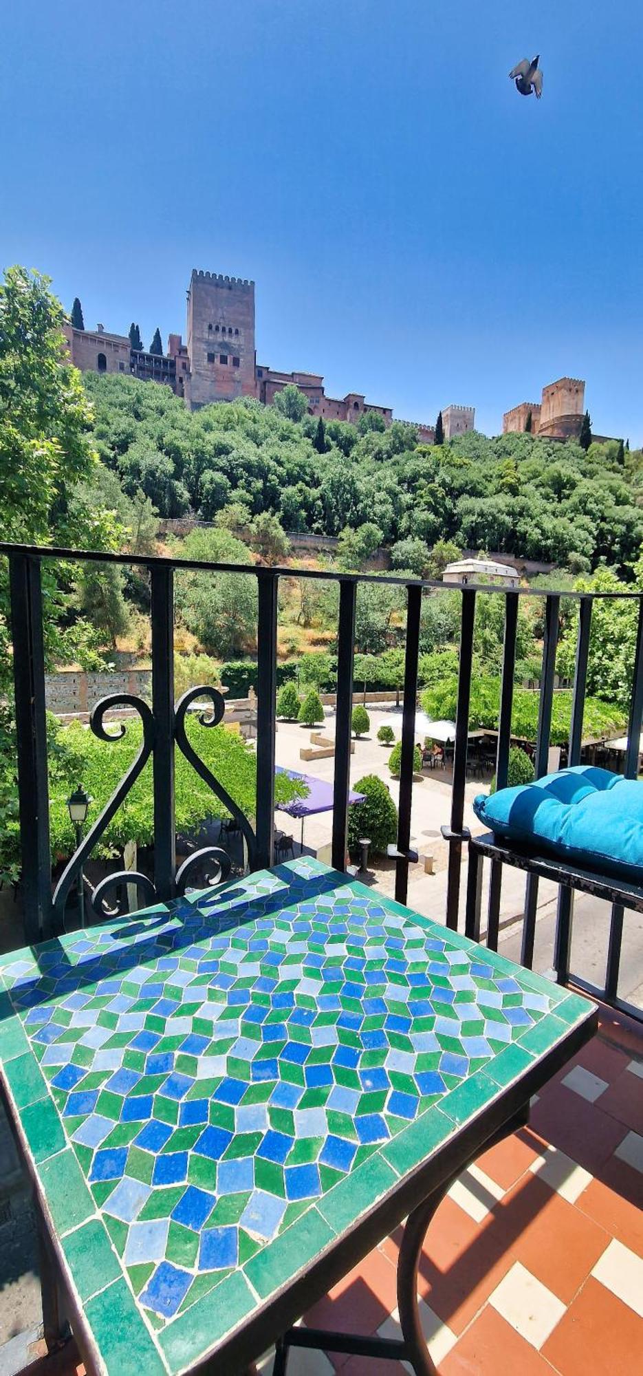 The Nasrid Palace From Your Bed ! Granada Exterior photo